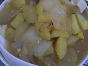 7.	炖至土豆软，即可出锅。