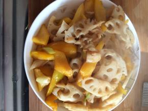 5.	翻炒一分钟左右，翻炒均匀即可出锅。