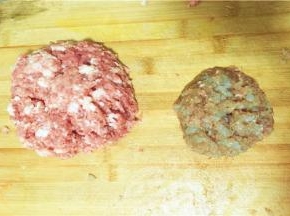 猪肉、虾肉也切成末