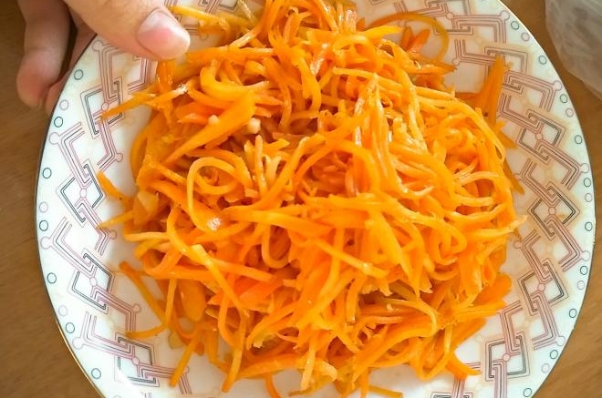 素炒胡萝卜丝