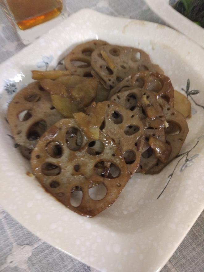 吃饱饱减肥餐81、卤煮土豆藕片