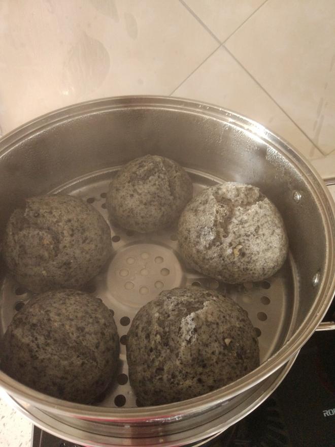 吃饱饱减肥餐83、黑芝麻盐馒头