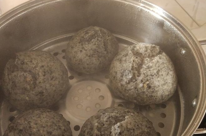 吃饱饱减肥餐83、黑芝麻盐馒头