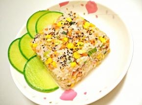 装盘，表面撒上黑芝麻即可开吃啦