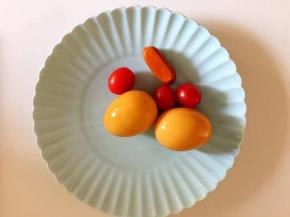 上色好鸡蛋如图，颜色很美腻吧！