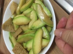 翻炒三分钟左右出锅即可