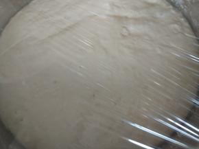 温暖处发酵至两倍大