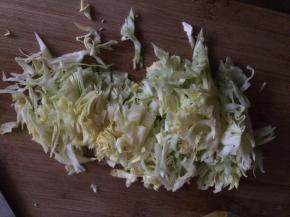 卷心菜切成块状