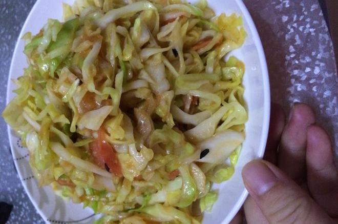 西红柿炒卷心菜