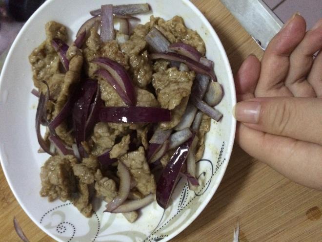 洋葱炒羊肉