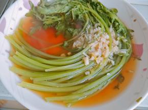 6.最后将汤汁再一次淋在菜上即可。