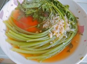 6.最后将汤汁再一次淋在菜上即可。