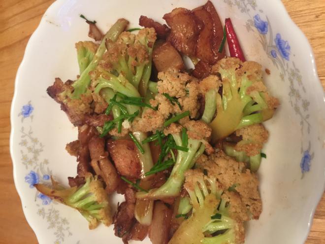 五花肉炒有机花菜
