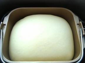 面团和扩展阶段能拉出厚膜即可，开始进行发酵至2倍大。