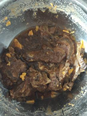 这里用的牛肉是提前煮好的酱牛肉