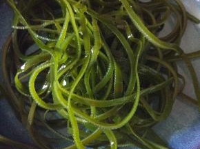 捞出控干水分备用