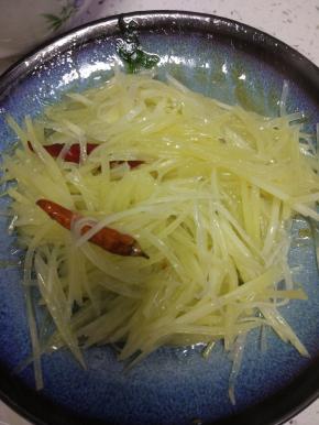 快速翻炒均匀，即可