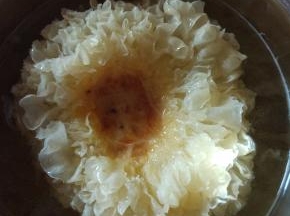 因为提前泡发，去除硬根