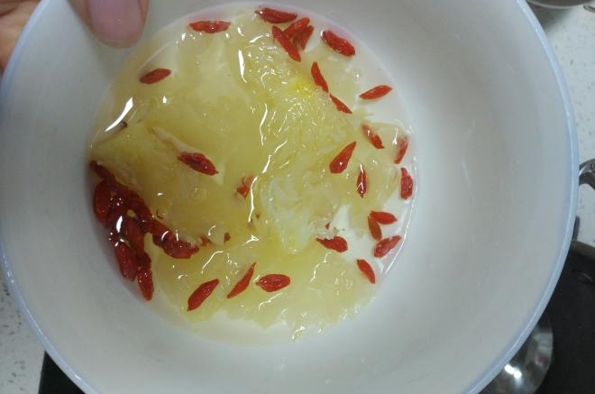 吃饱饱减肥餐115、银耳枸杞羹