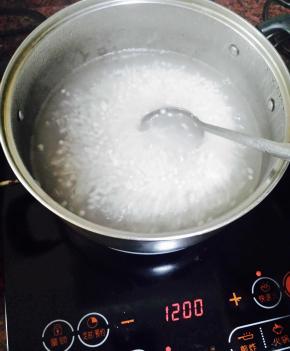 Before the time.Sago need to boil and place for twenty minutes to maintain its mouth feel.