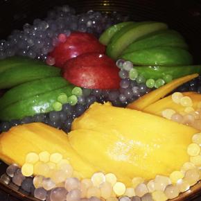 Now you're enabled take fruit into the bowl and the sago secondly.Decorate it in your imagination.
