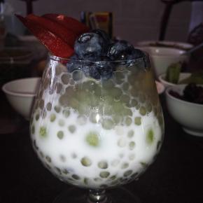 Or with a goblet of mousse.