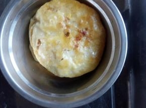 烙好就装盆中。