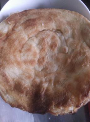 饼放入微波炉加热拿出