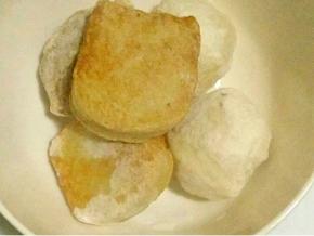 肉丸洗干净等用（可以的话用温水泡一下）