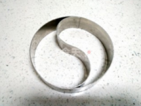 准备一个不锈钢太极模具。