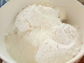 糯米粉，淀粉，糖，水，油，一起，拌匀