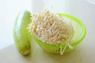 主要原料合影。