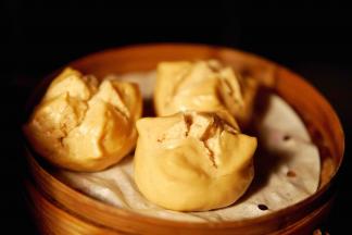 蒸好的过三分钟再开盖