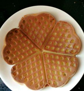 烤好后放凉脱模