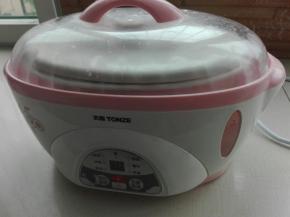 我用的隔水炖锅，很方便，订好时间1.5小时