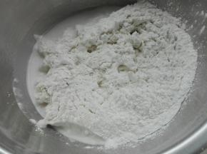 糯米粉同水混合