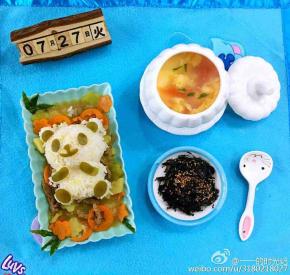 几分钟后香喷喷的虾皮紫菜碎就做好啦！可以就着饭吃，拌面条吃，追剧的时候吃香香脆脆。一次吃不完放入密封罐，下次接着吃。