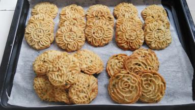 饼干很香，记得多喝水