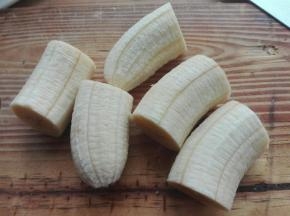 香蕉去皮切断