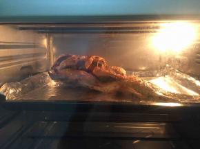 烤箱预热，放入烤箱上下火200度烤20分钟