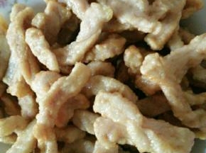 可以分多次炸，炸至颜色发白捞出