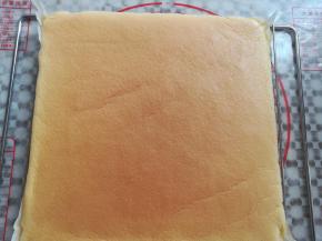 出炉后从模具中取出放凉