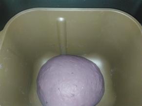 和面完成，很光滑的面团