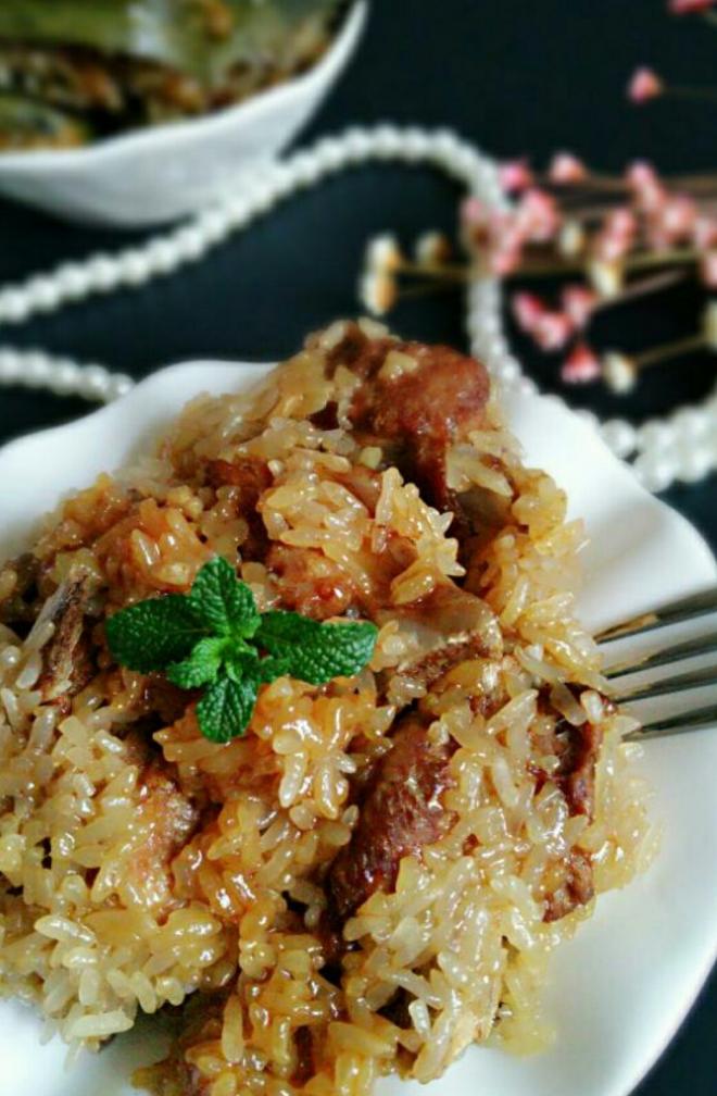 粽香糯米蒸排骨