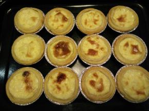 拿出来蛋挞会有一些回落，是正常的