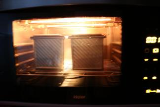 12烤箱预热175度，35分钟出炉。