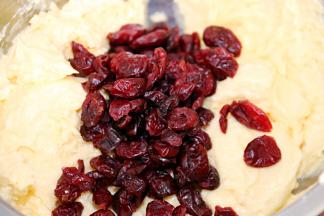 7加入蔓越莓干。