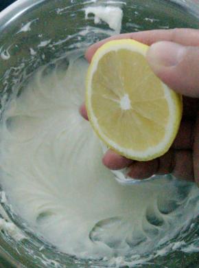 柠檬汁加进去