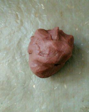 揉成光滑的面团，速度要快哦