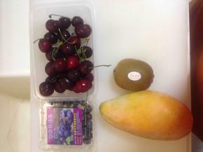 用这些水果作为装饰。